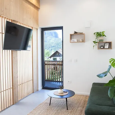 アパート Mlino Alpino